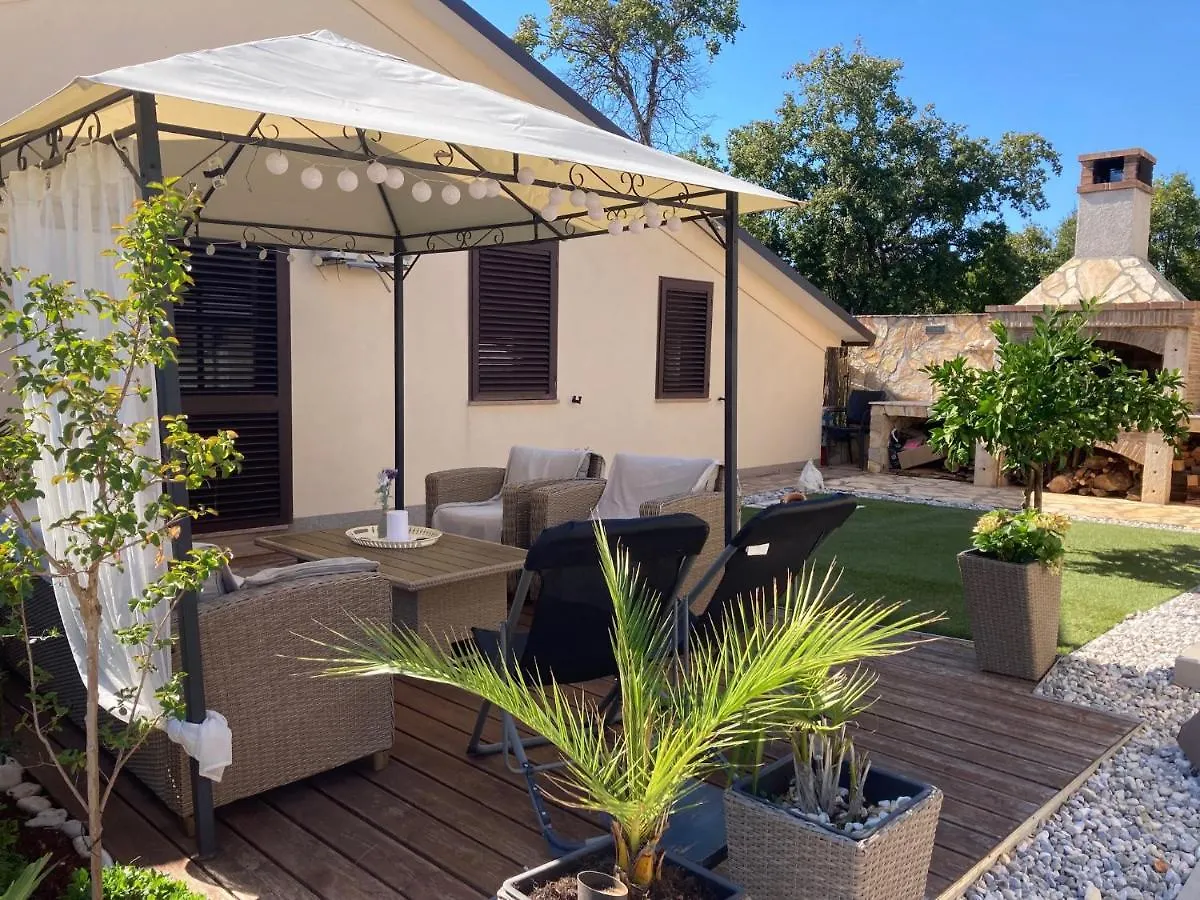 Holiday Home Villa Monica Koreniki 0*,  Croatie